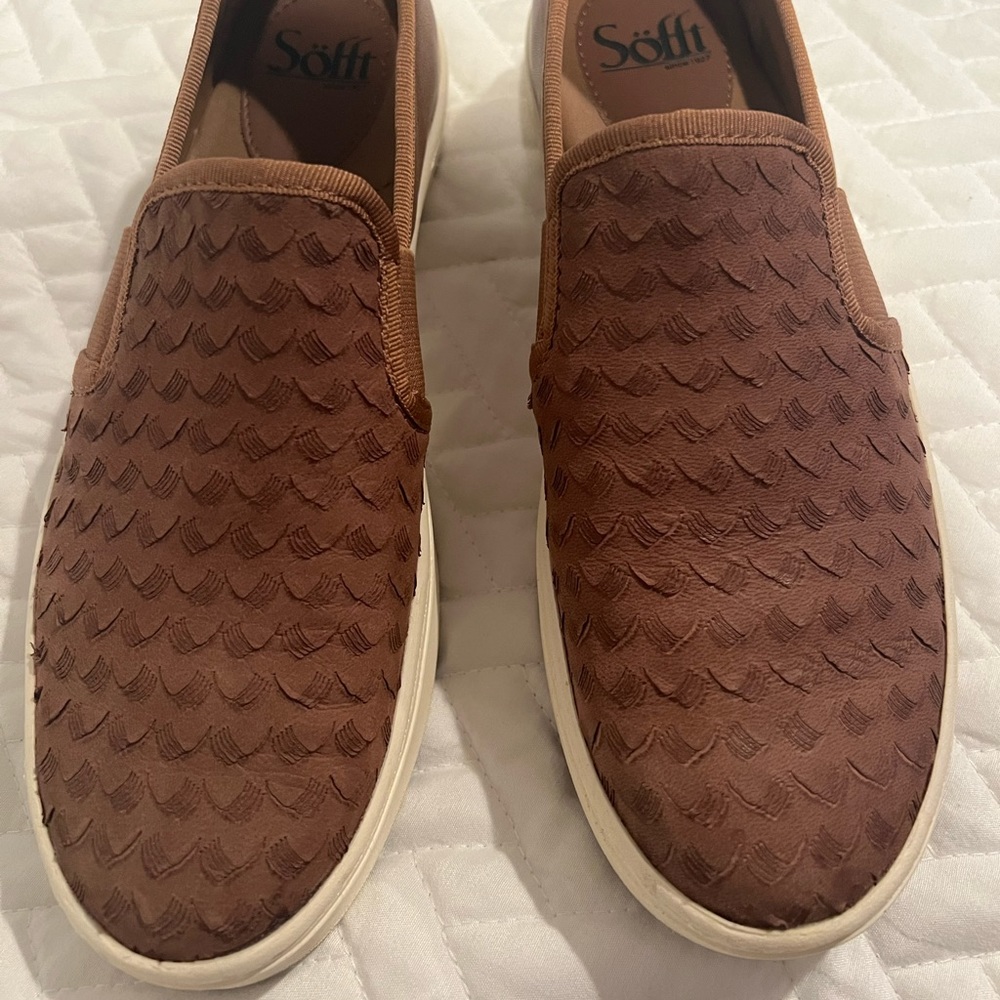 Sofft Slip On Sneakers Size 7